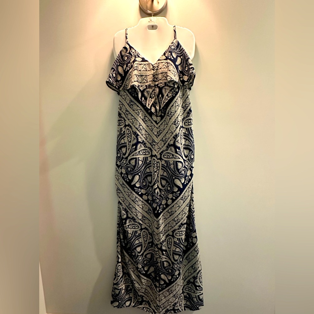Bailey Blue Spaghetti strap blue paisley bandana maxi dress  Size Medium